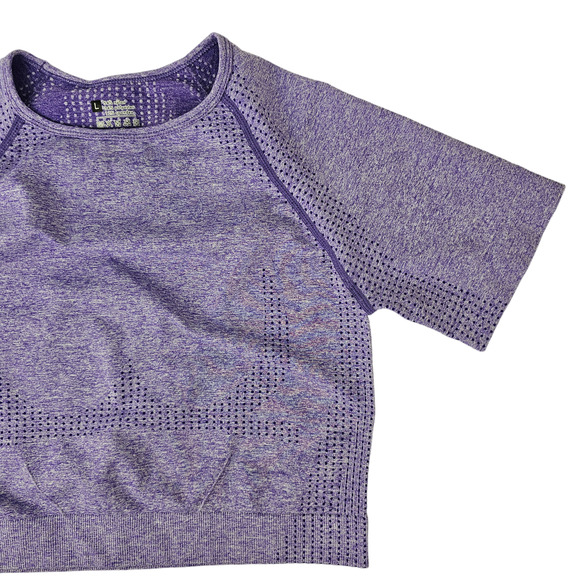 Unlabeled lavender short sleeve cropped workout activewear top Large - Picture 4 of 6